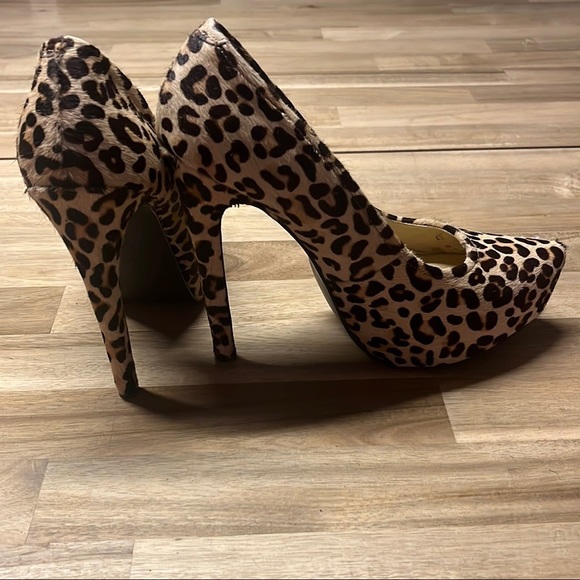 KELSI by Kelsi Dagger Brette Leopard Print Platform Pump size 7.5 - Picture 9 of 9
